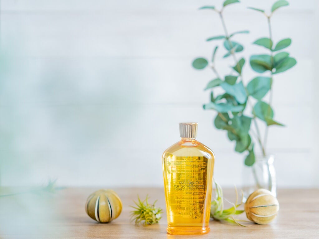 ローズヒップオイルのおすすめ9選《使い方や選び方も解説!》の画像