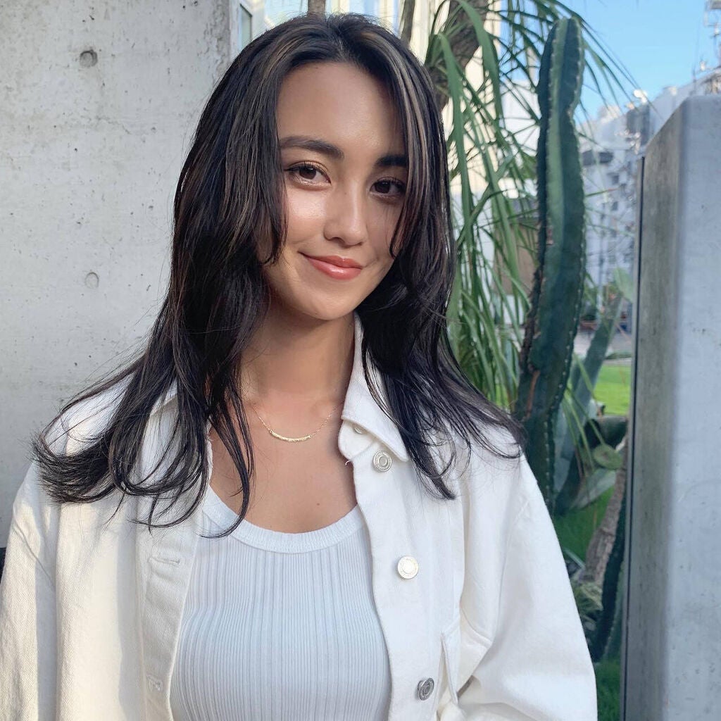 「【2022年】話題の『タイメイク&スワイメイク』のやり方とは?特徴やおすすめタイコスメ・人気パウダーも紹介」の画像(#364713)