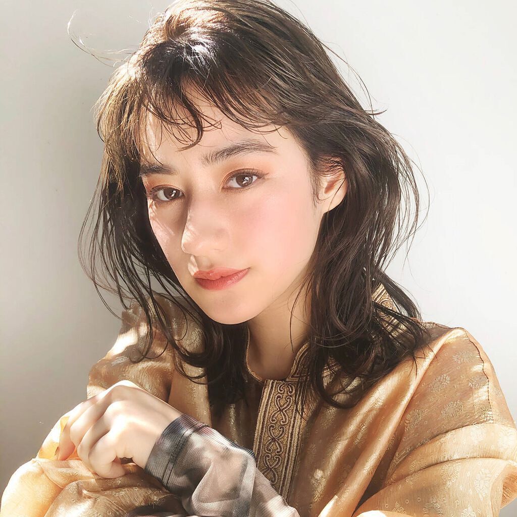 「【2022年】話題の『タイメイク&スワイメイク』のやり方とは?特徴やおすすめタイコスメ・人気パウダーも紹介」の画像(#364715)