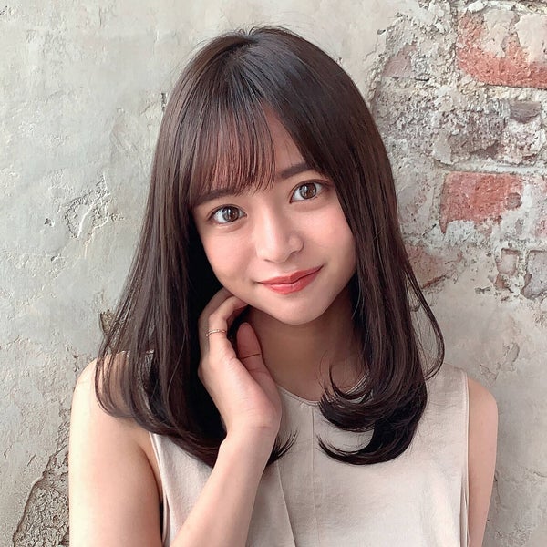 「【猫顔女性の特徴&メイク方法】女優や韓国アイドル風のかわいい猫顔をゲットしよう♡」の画像(#369614)