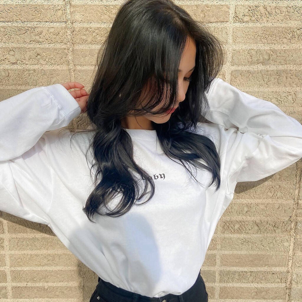 「【大人っぽい顔になるには?】メイク方法・前髪のありなしで理想に近づく!男女共通の3つの特徴も解説」の画像(#372695)