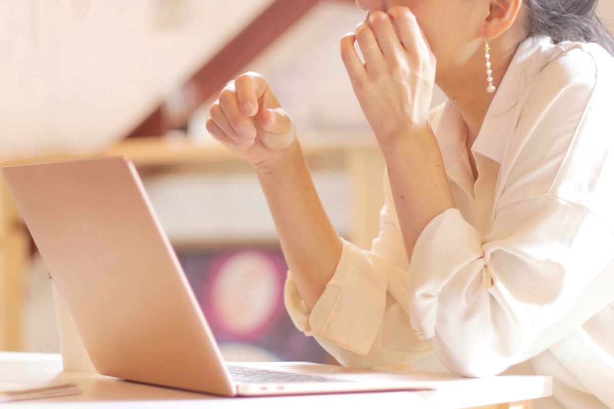 【リモートメイクレッスン開講】画面越しで映えるアイシャドウ・リップのポイント3つ!おすすめ人気コスメも紹介の画像