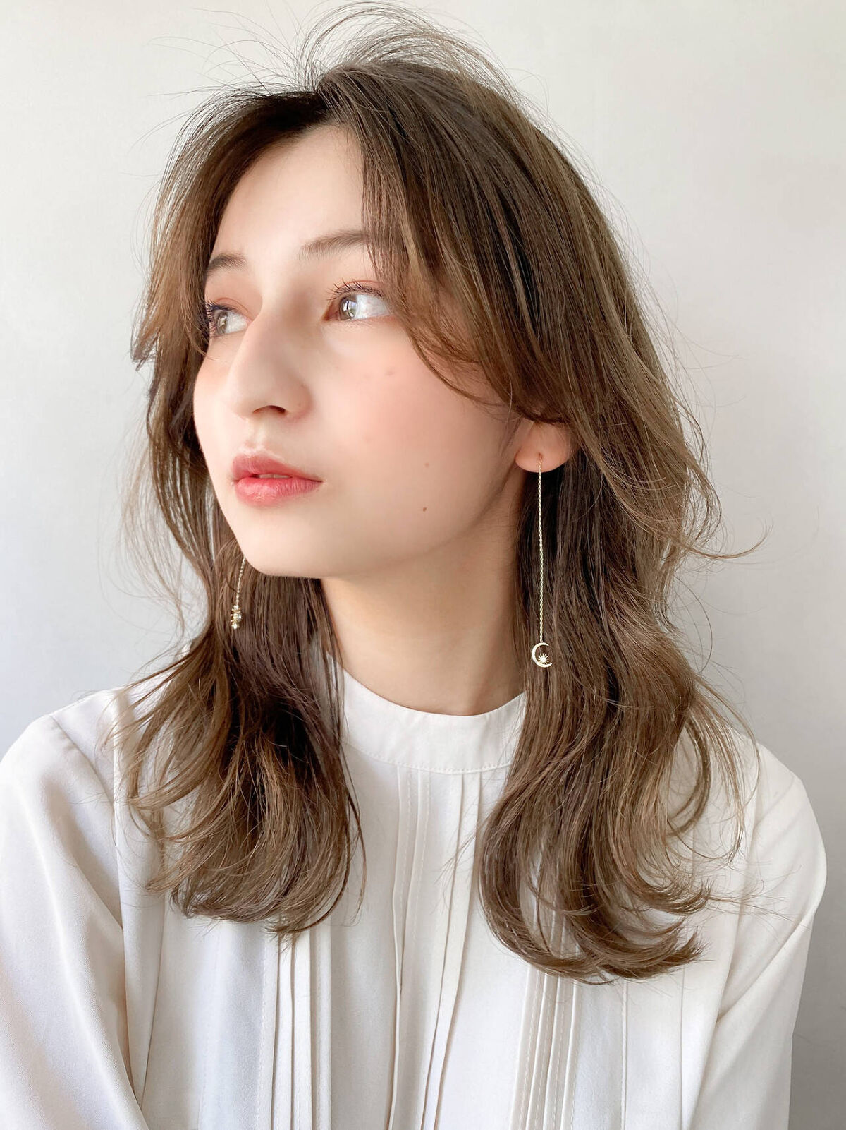 西野カナさん風ちょいギャルメイクのポイント紹介 リップやアイシャドウカラコンまで Lips