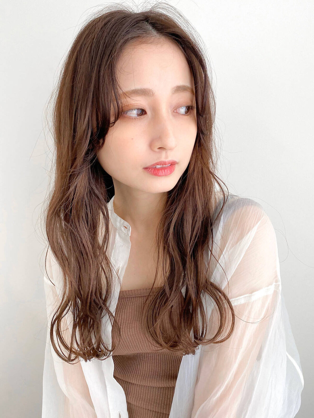 「宇垣美里さん真似メイクのやり方解説!眉毛やアイメイクのポイントも紹介」の画像(#381896)