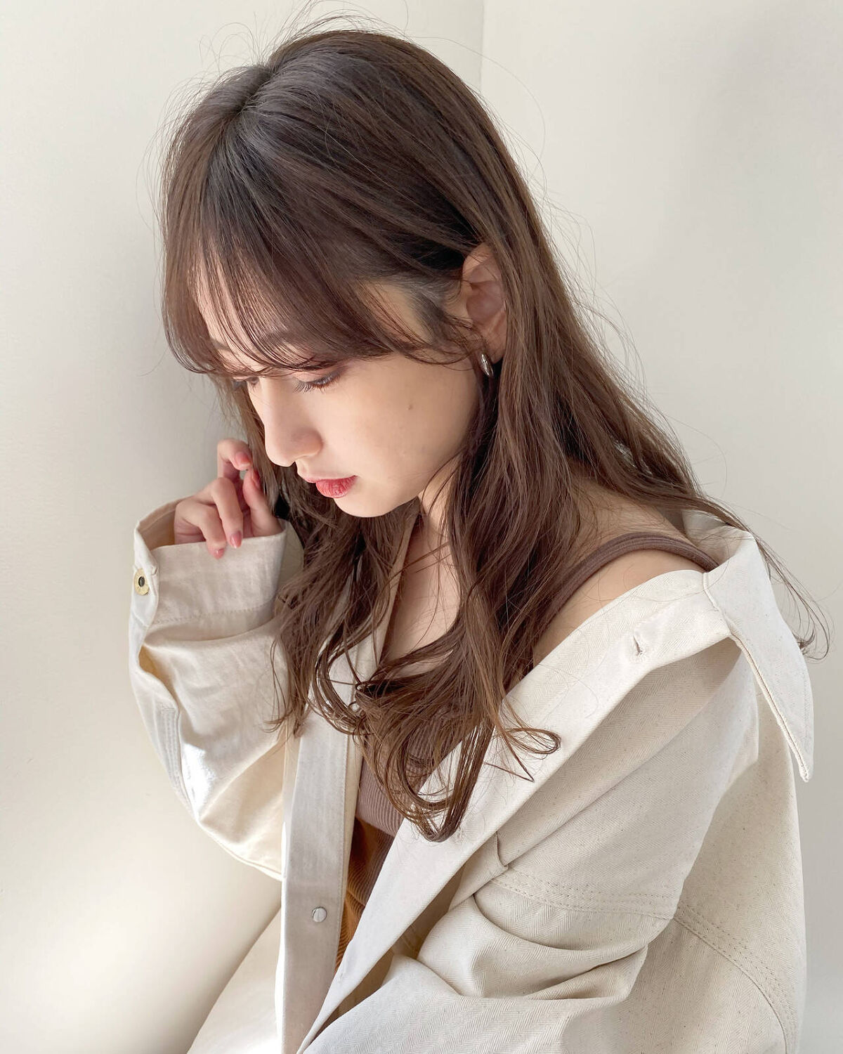 「泉里香さん風メイクのやり方とおすすめコスメ!30代・40代の垢抜けメイクの参考に」の画像(#382187)
