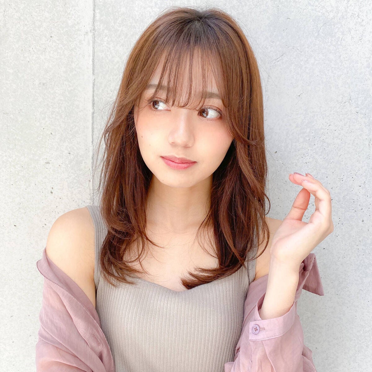 「メイクで変わる!ポイントを押さえた神ワザメイクで芸能人みたいな魅力的フェイスに」の画像(#384289)