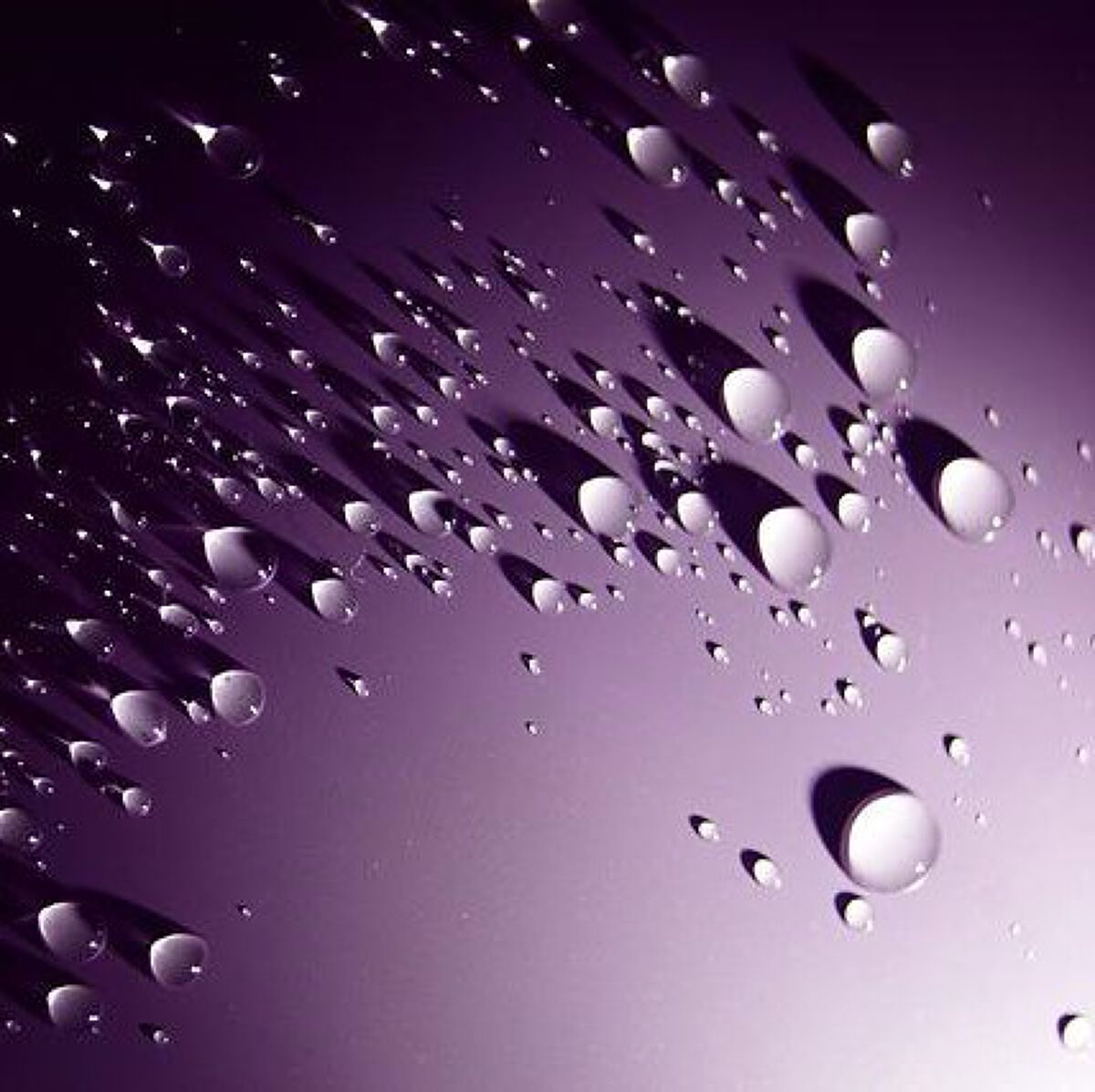 ≪市販≫白髪染めのコツは?生え際・後ろの髪・リタッチのやり方まで徹底紹介!セルフ白髪染めにおすすめのアイテムもの画像