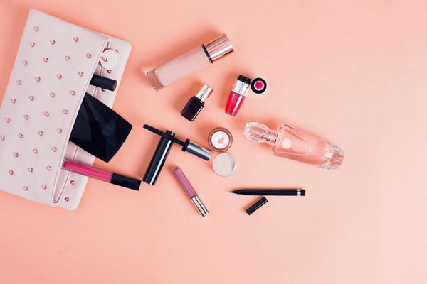 絶対に喜ばれる!プレゼントにオススメのデパコスを値段別に紹介!クリスマスプレゼントにも♡の画像