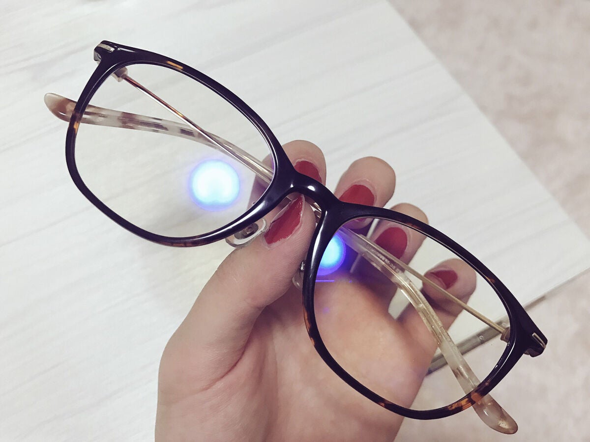 すっぴんでも目力をアップさせる方法3選&おすすめアイテム《お泊まりでもバレない目元メイクも紹介》の画像