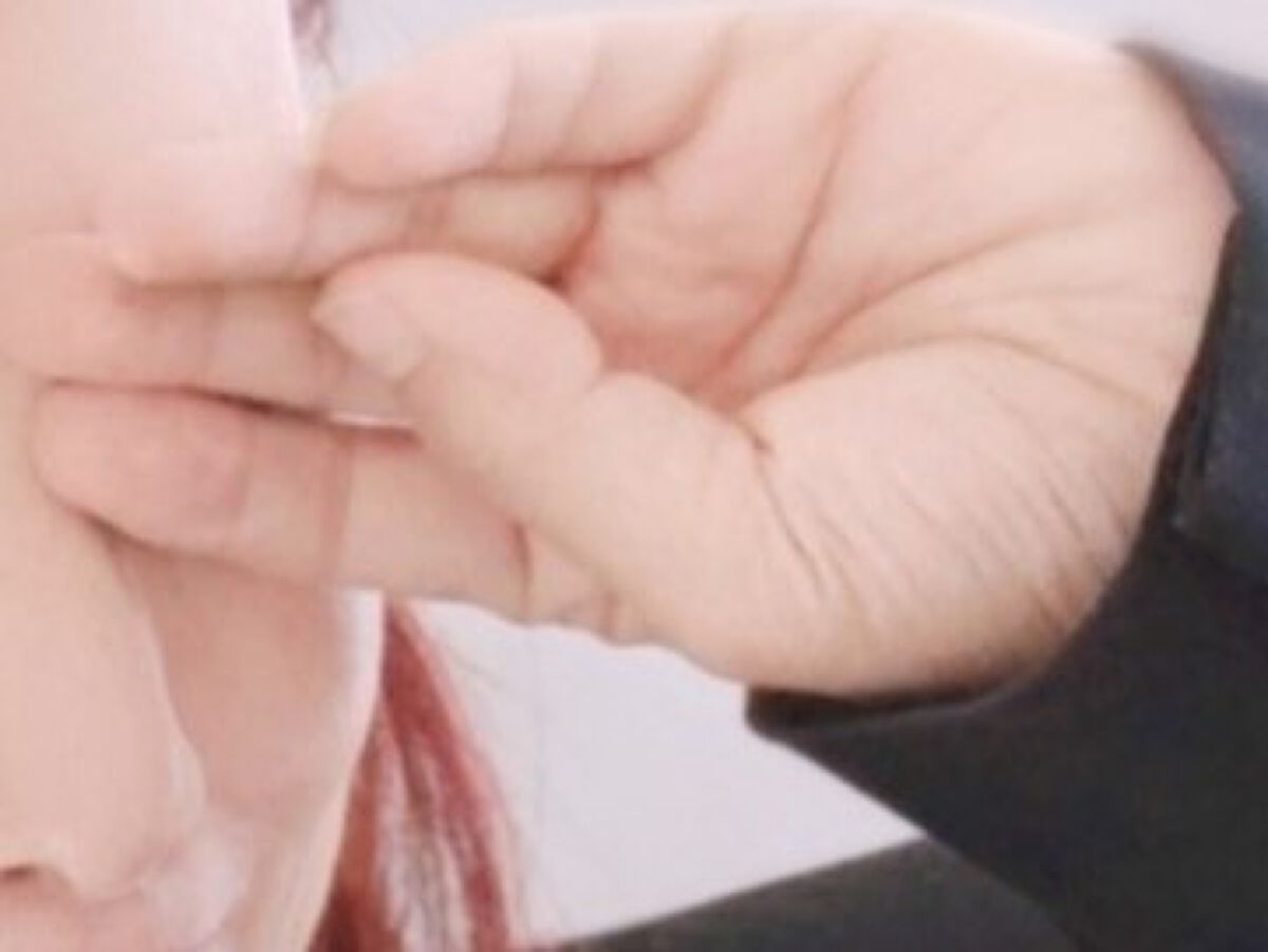 すっぴんでも目力をアップさせる方法3選&おすすめアイテム《お泊まりでもバレない目元メイクも紹介》の画像