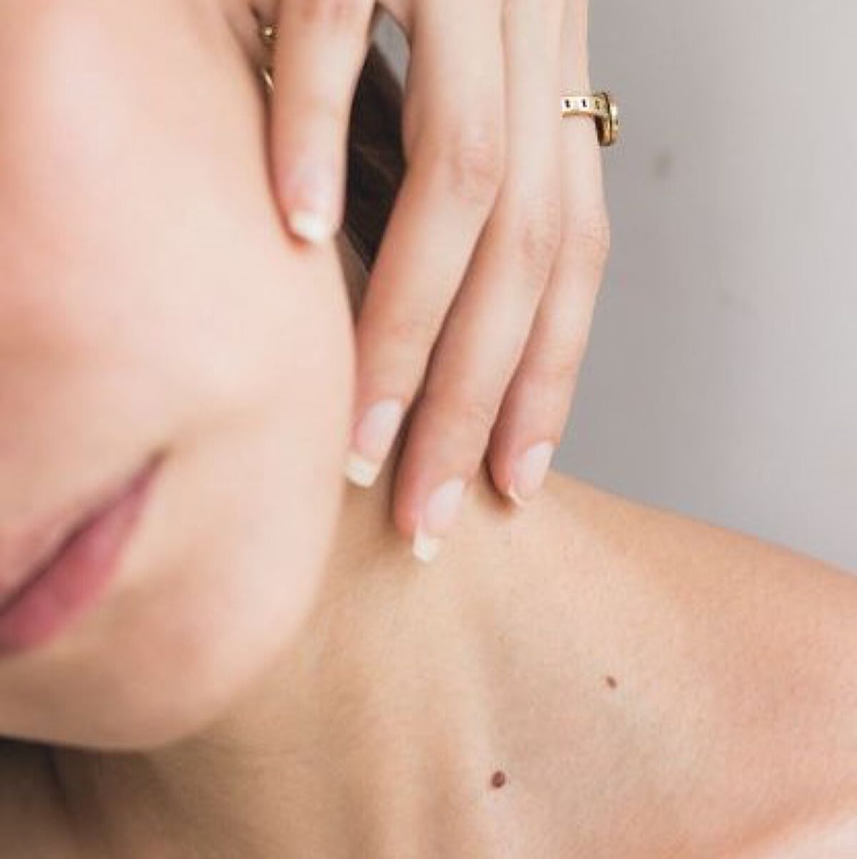 拭き取り化粧水は朝に使うといい?洗顔代わりの使い方や、メリット&デメリット、おすすめのアイテム18選もの画像