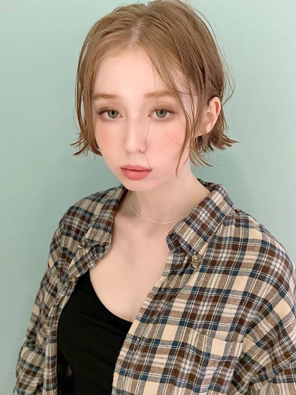 「【ショートカット】に似合うメイクは?かわいいもかっこいいも手に入れるメイク術3パターン」の画像(#412545)