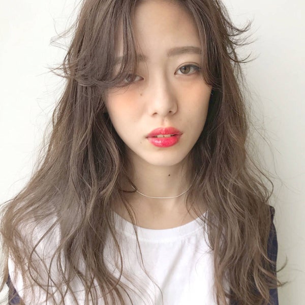 「目の下チークでクマ・たるみ・面長を解消しよう!入れ方も徹底解説【2022最新】」の画像(#414736)