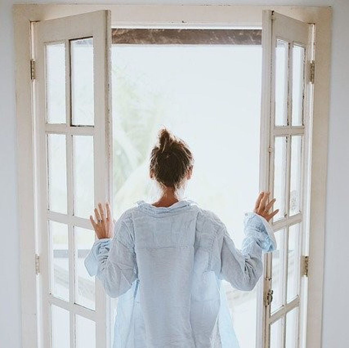 朝風呂のメリット&デメリットは?【朝だけ・朝夜2回】効果やおすすめ入浴剤などを紹介の画像