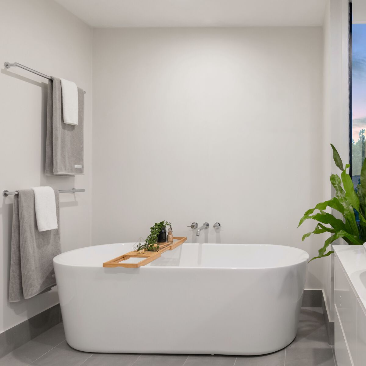 朝風呂のメリット&デメリットは?【朝だけ・朝夜2回】効果やおすすめ入浴剤などを紹介の画像