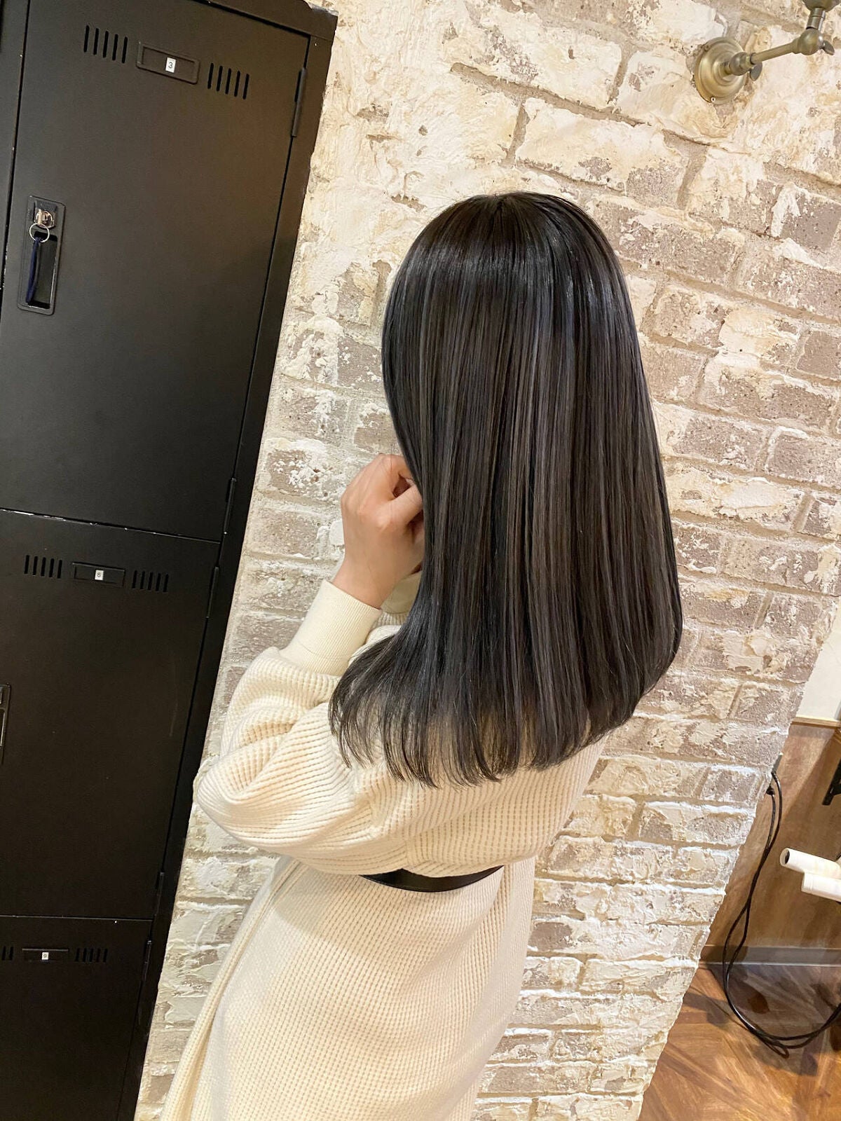 髪のハイライトカラー人気おすすめ特集!ブリーチなしやボブ向けも♡髪のダメージやセルフの入れ方も解説の画像