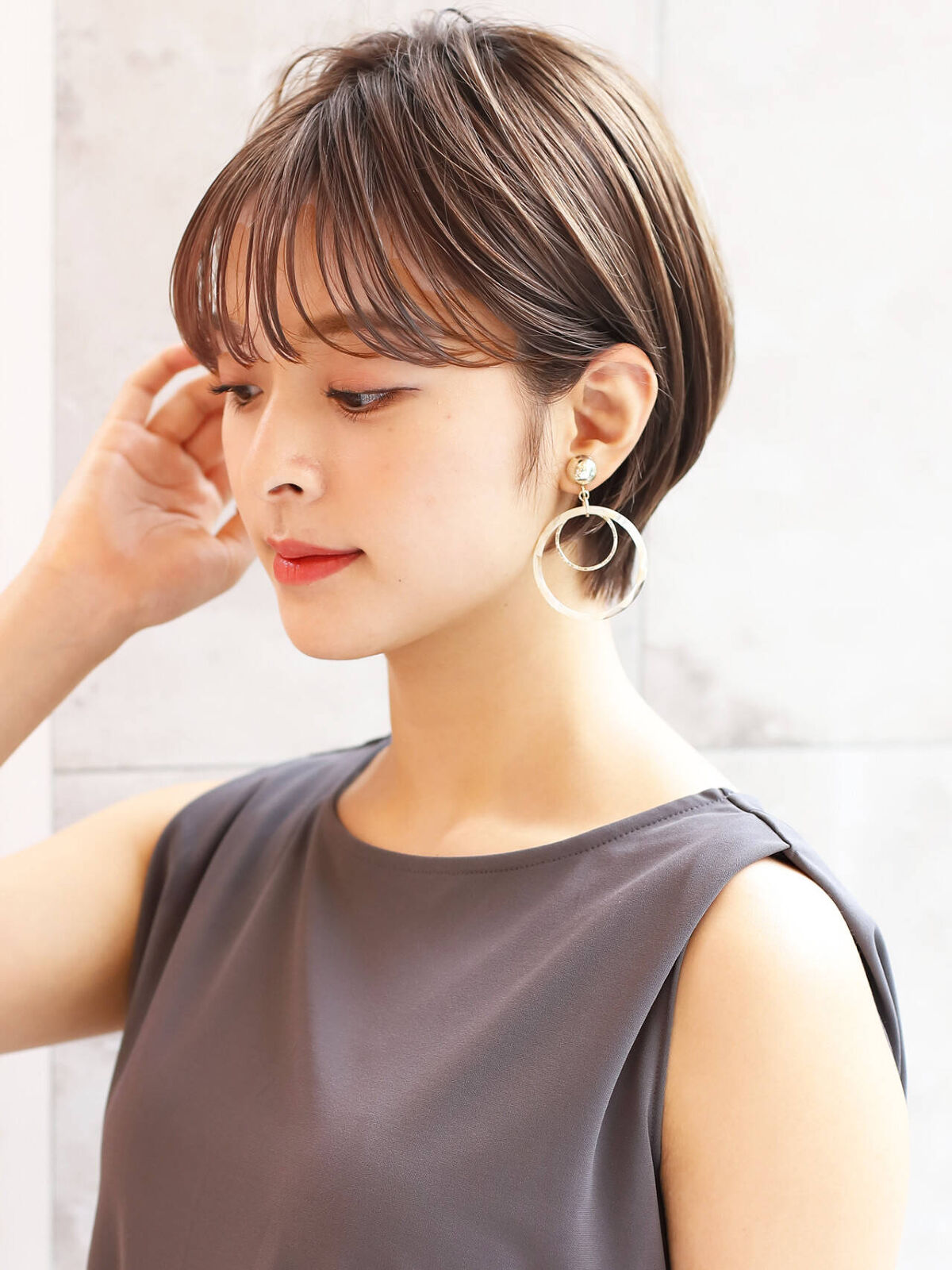 「高畑充希さん風ものまねメイクのやり方解説!おすすめ化粧品やスキンケアアイテムも紹介」の画像(#447373)