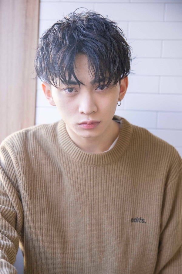 「男性向け《かっこいい眉毛の整え方》自分に似合う眉の作り方や一重に似合う眉も紹介」の画像(#511027)