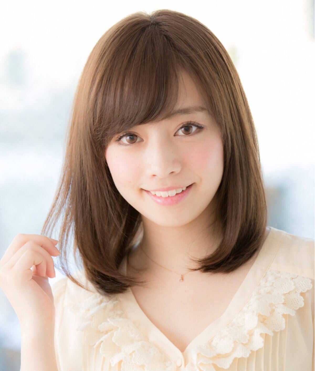 「お風呂上がりの正しいヘアケアでサラツヤ髪に!人気アウトバストリートメント10選も紹介」の画像(#517481)