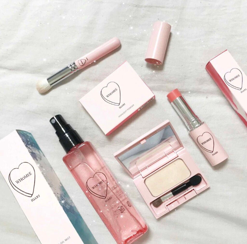 「ひと塗りで簡単!ツヤツヤ肌になりたいならパウダーハイライトがおすすめ♡」の画像(#58970)