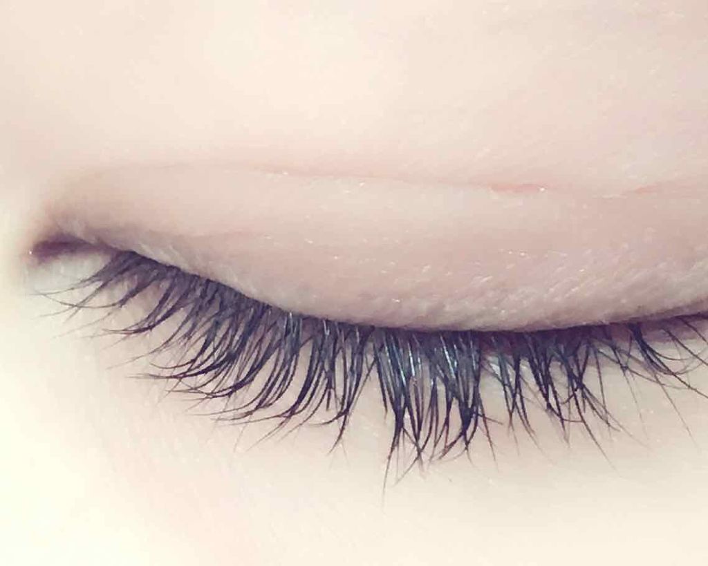 「パッチリ二重をメイクで作ろう!LIPSで人気の二重グッズを一挙紹介♪」の画像(#64316)