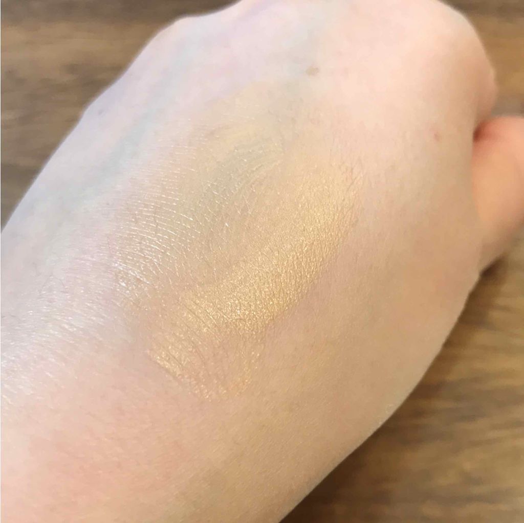 「日中もお肌のうるおいをキープ♡保湿力の高いファンデーションで冬を乗り切ろう」の画像(#67116)