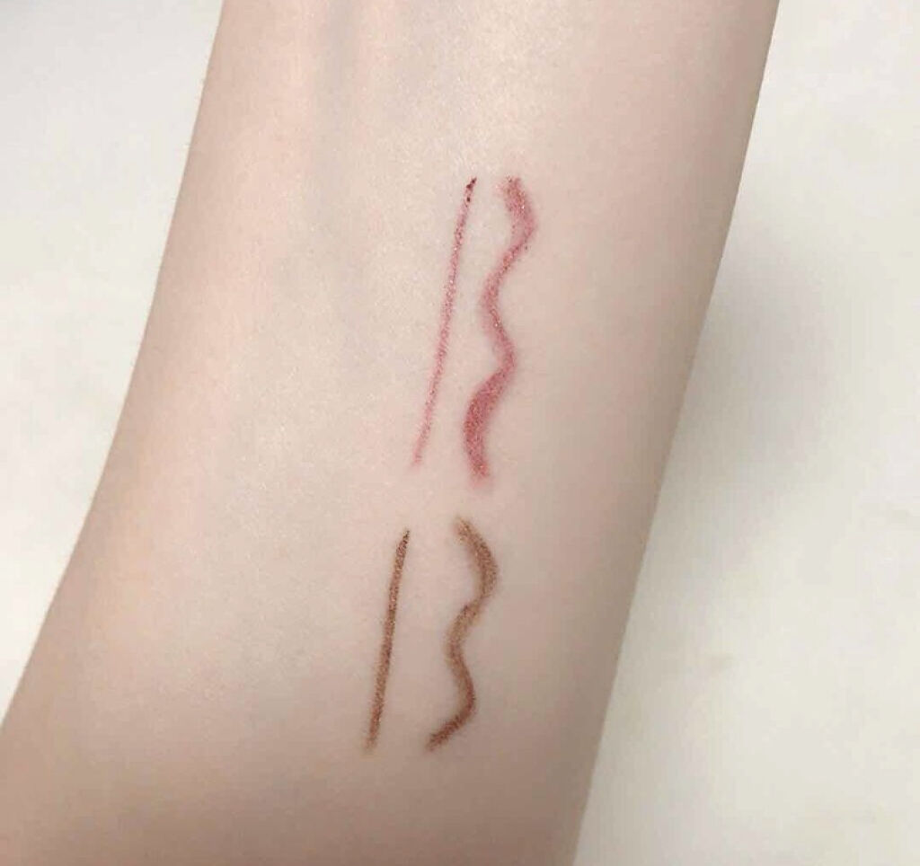 「夜までパンダ目知らずで超優秀!落ちにくいペンシルアイライナーで目力をアップしよう♡」の画像(#68456)
