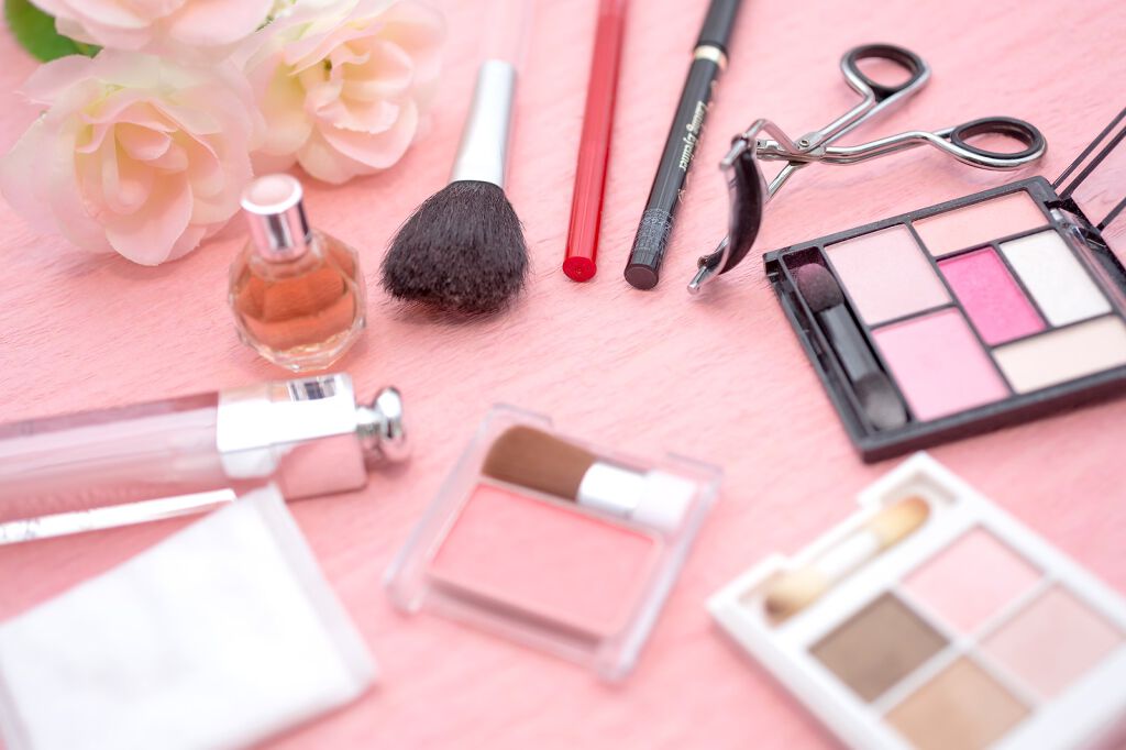 みんなのコスメ事情を調査しました♡LIPSユーザーさんが本当に愛用している底見えコスメ5選!の画像