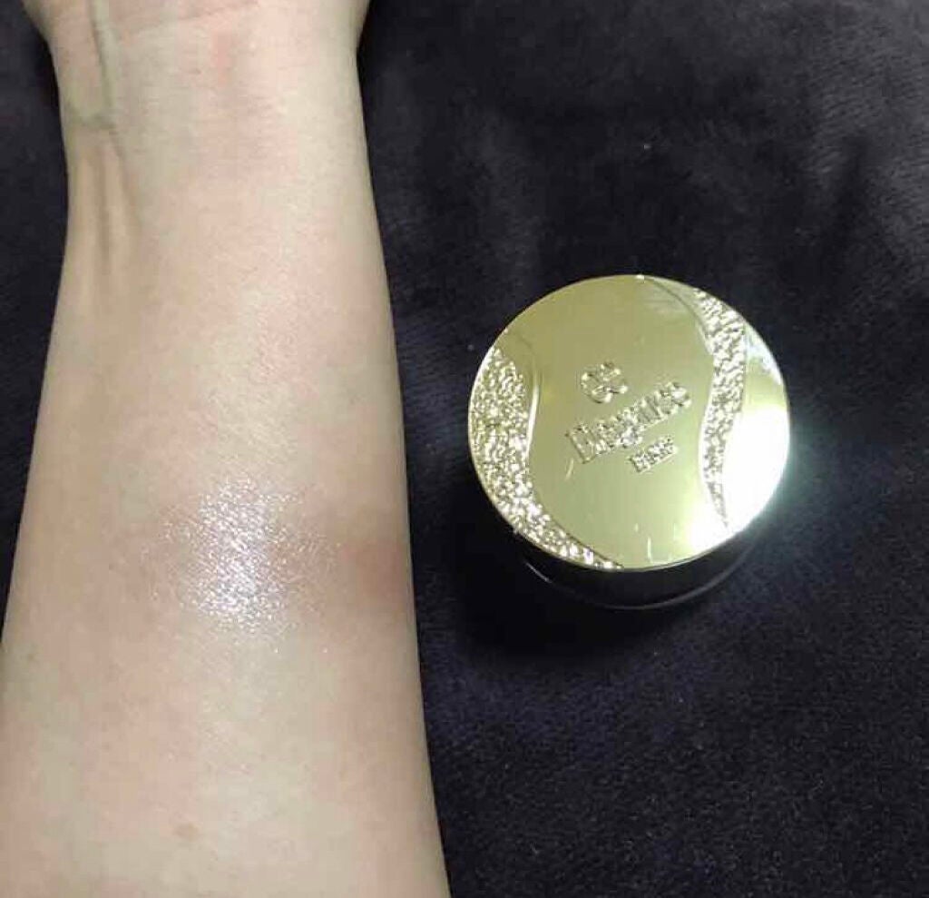 「濡れたようなツヤ感で立体まぶたに!おすすめリキッド・クリームアイシャドウ特集」の画像(#69152)