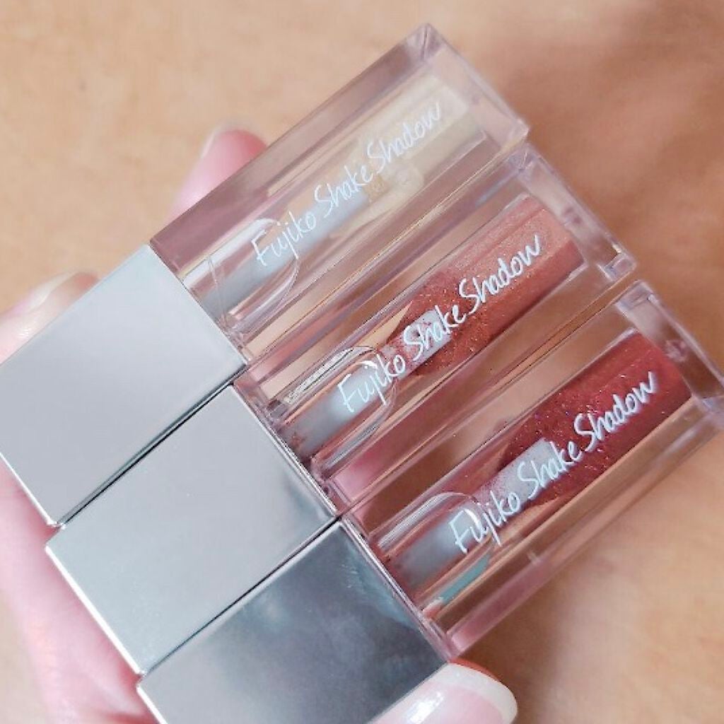 「濡れたようなツヤ感で立体まぶたに!おすすめリキッド・クリームアイシャドウ特集」の画像(#69167)