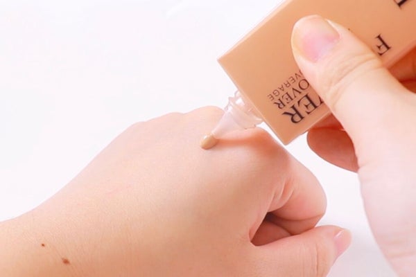 Diorから新美白美容液と落ちないファンデーションが発売✨の画像