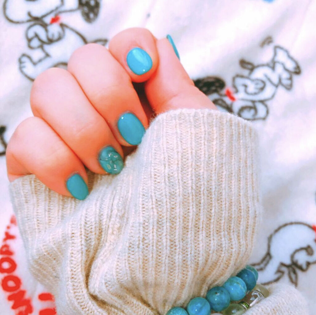 「ひと塗りでカッチカチ！セルフネイル派さん必見の長持ちトップコートを集めました♡」の画像（#75809）