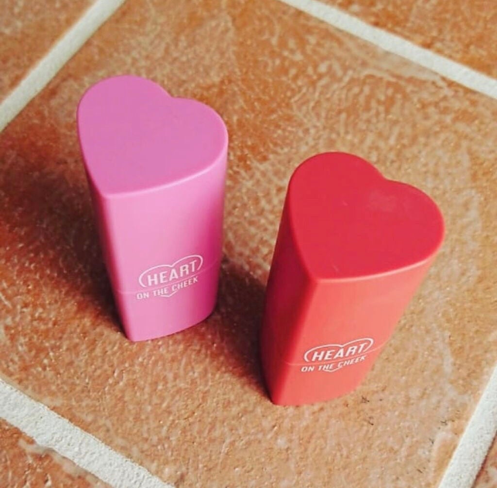 「衝動買いしちゃいました♡かわいすぎる【ハートモチーフ】コスメ」の画像(#113311)