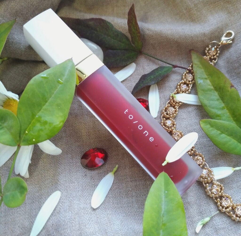 「あなたに似合う赤はどれ?血色感をプラスするレッドカラーのリップを集めました♡」の画像(#77471)