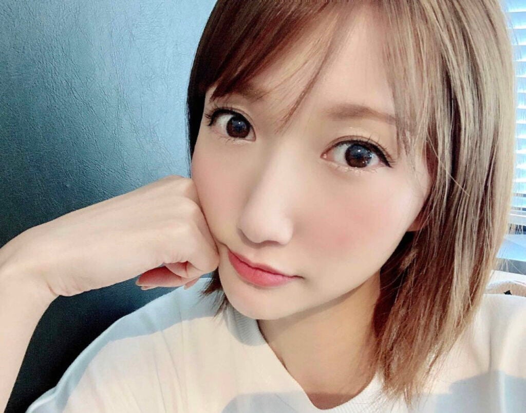 「とっておきの一枚が撮れちゃう!自撮りで盛れる写真映えメイクのポイント&おすすめコスメ」の画像(#81977)