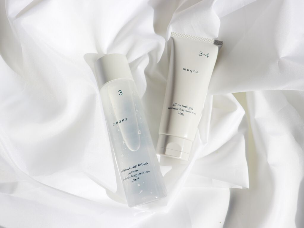 ▲(左から)化粧水、オールインワンジェル状クリーム