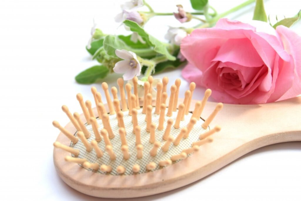 髪の毛のダメージは大丈夫?口コミで人気のヘアオイルを使ってケアしよう♡の画像