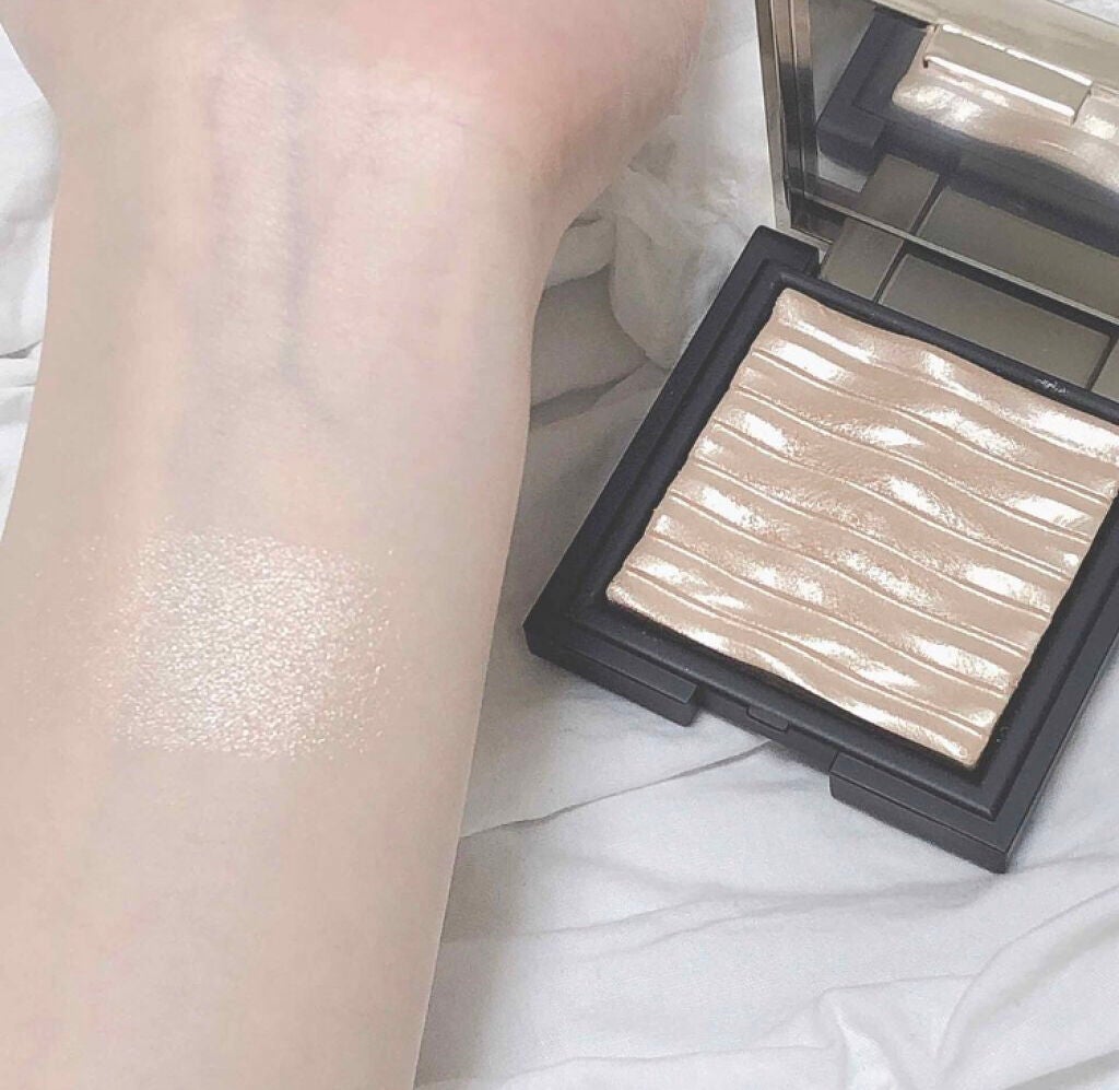 「小顔&美肌効果を侮るなかれ。話題の実力派ハイライトアイテムをチェック♡」の画像(#89027)