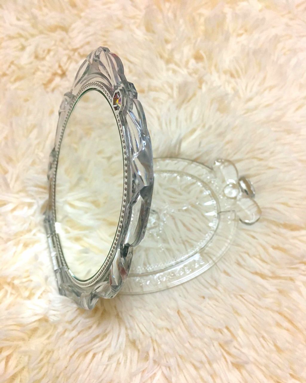 「【プレゼントにもおすすめ♡】かわいいハンドミラーでメイクの時間をもっと楽しく!」の画像(#89930)