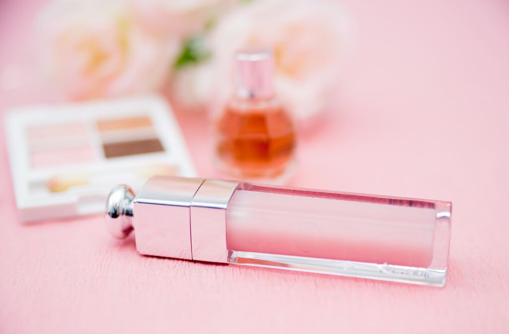 【保存版】人気リップ下地10選!口紅の発色や色持ちをグンとアップ♡《デパコス・プチプラ別》の画像