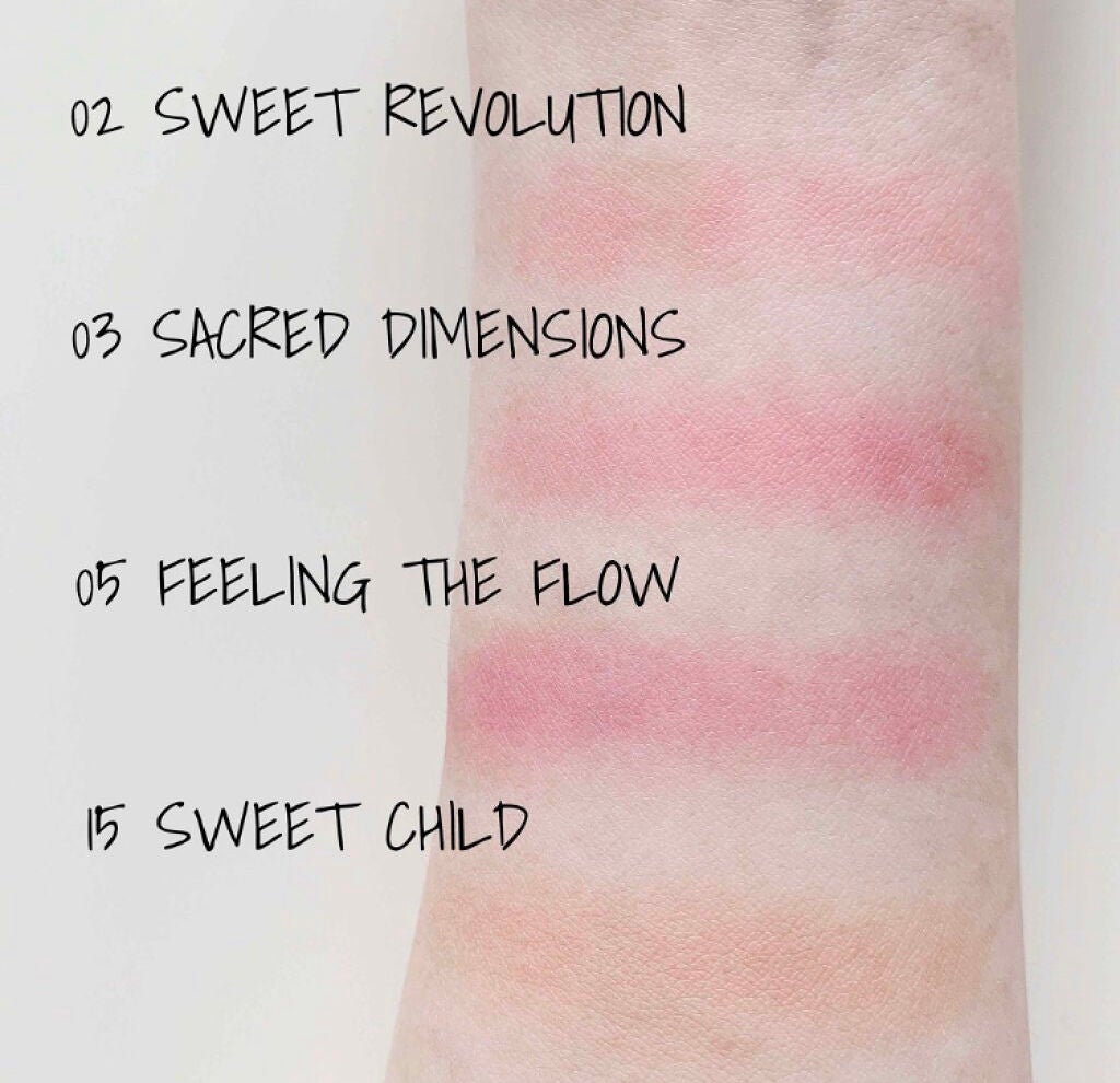 「血色感カラーでお洒落なアンニュイ顔に。あずき色チークが可愛いんです♡」の画像(#93957)