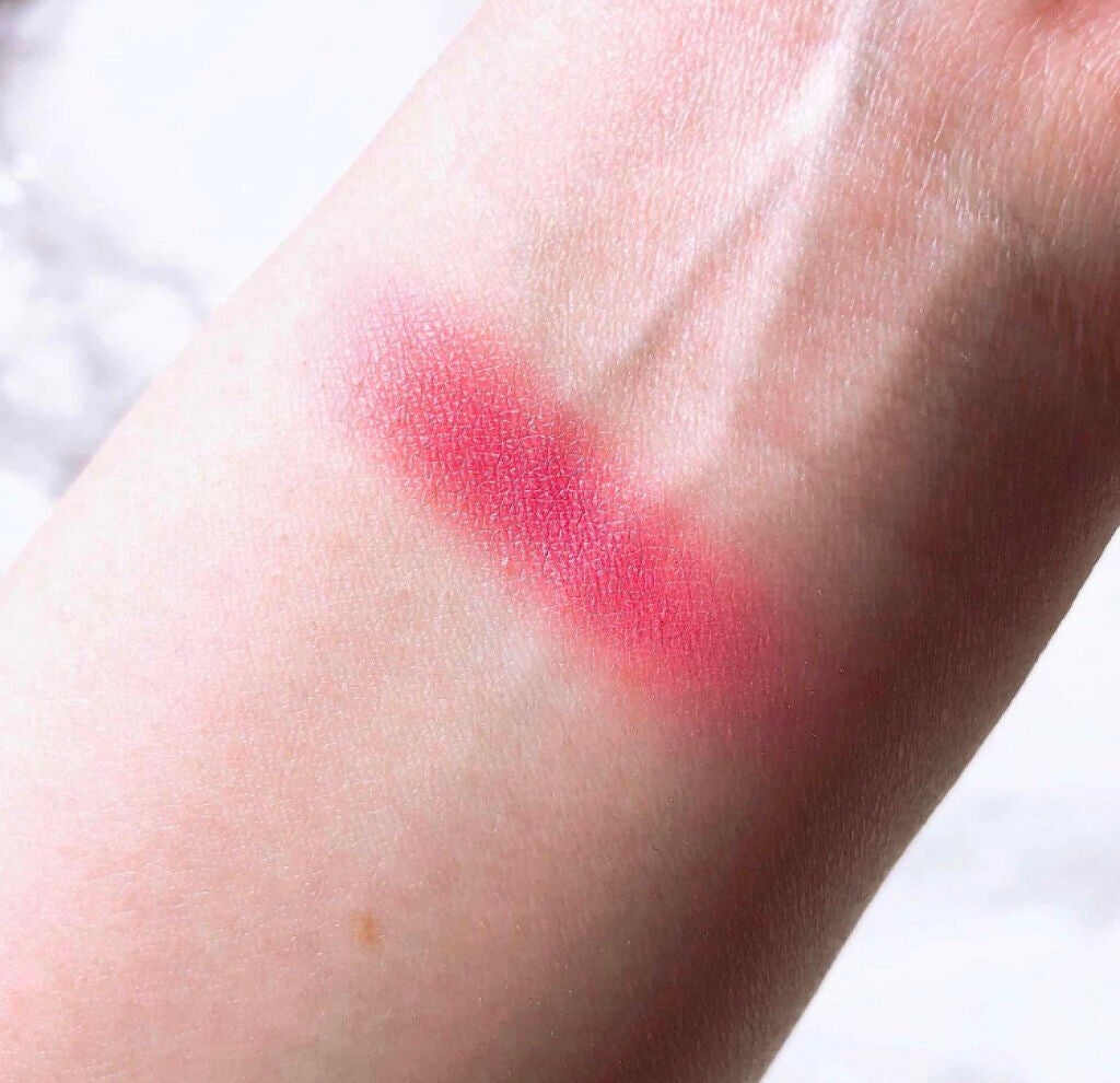 「血色感カラーでお洒落なアンニュイ顔に。あずき色チークが可愛いんです♡」の画像(#93972)