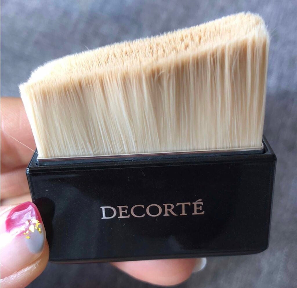 「ベースメイクの仕上がりを左右するのはツールでした!優秀ファンデーションブラシはコレ♡」の画像(#96618)