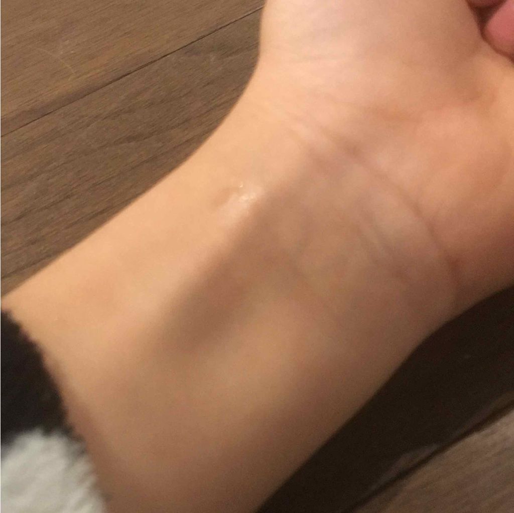 リップモイストエッセンス/DAISO/リップ美容液を使ったクチコミ(2枚目)