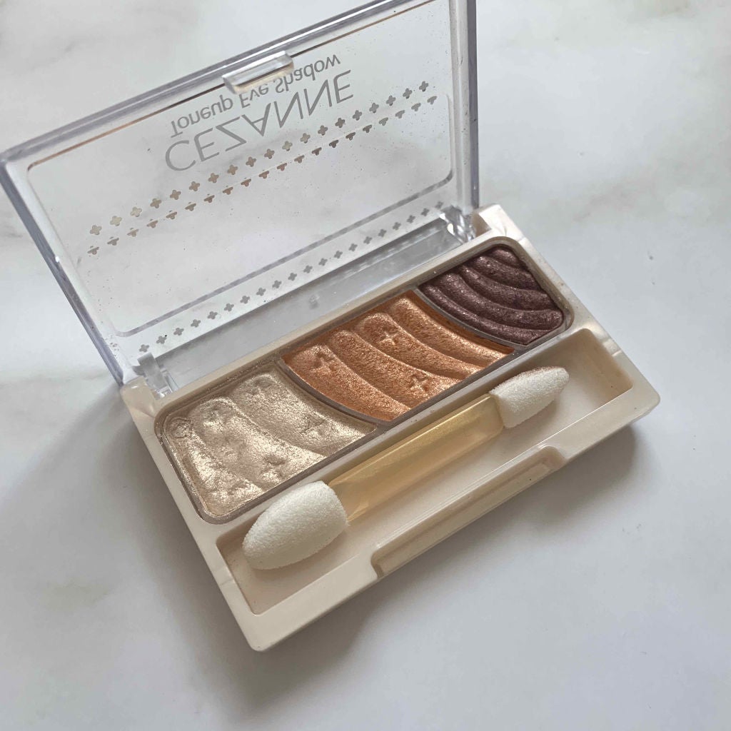 トーンアップアイシャドウ/CEZANNE/アイシャドウパレットを使ったクチコミ(2枚目)