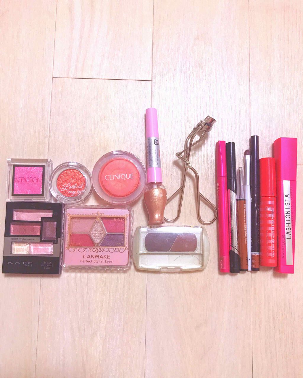 まるみ on LIPS 「春 ❀メイク①KATEの1番上の色をまぶた全体にのせる②CAN..」(1枚目)