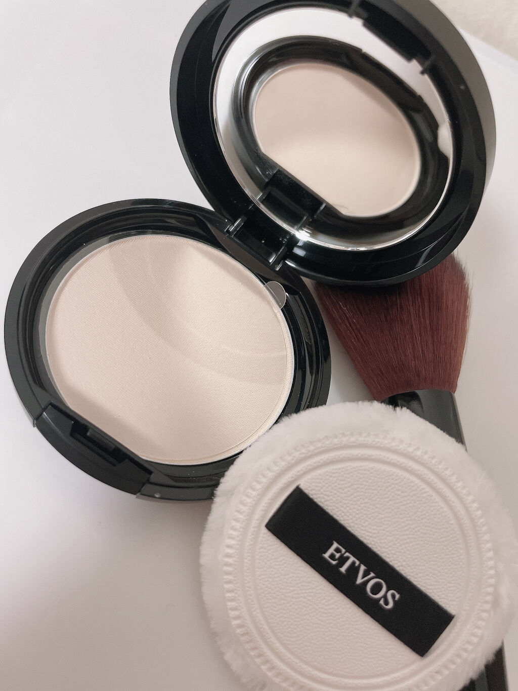 ミネラルシルキーベール/エトヴォス/プレストパウダーを使ったクチコミ（2枚目）