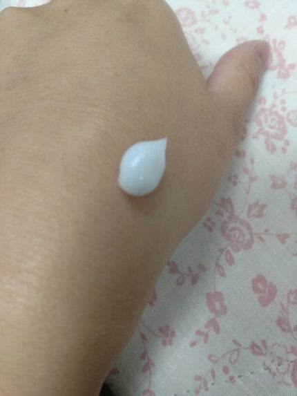 ジルスチュアート リラックス ハンドクリーム R/JILL STUART/ハンドクリームを使ったクチコミ(3枚目)