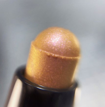 ロングウェア クリーム シャドウ スティック 49 インカンデスント/BOBBI BROWN/スティックアイシャドウを使ったクチコミ(2枚目)