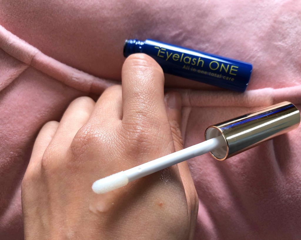 Eyelash ONE/トータルビューティー美彩/まつげ美容液を使ったクチコミ(3枚目)